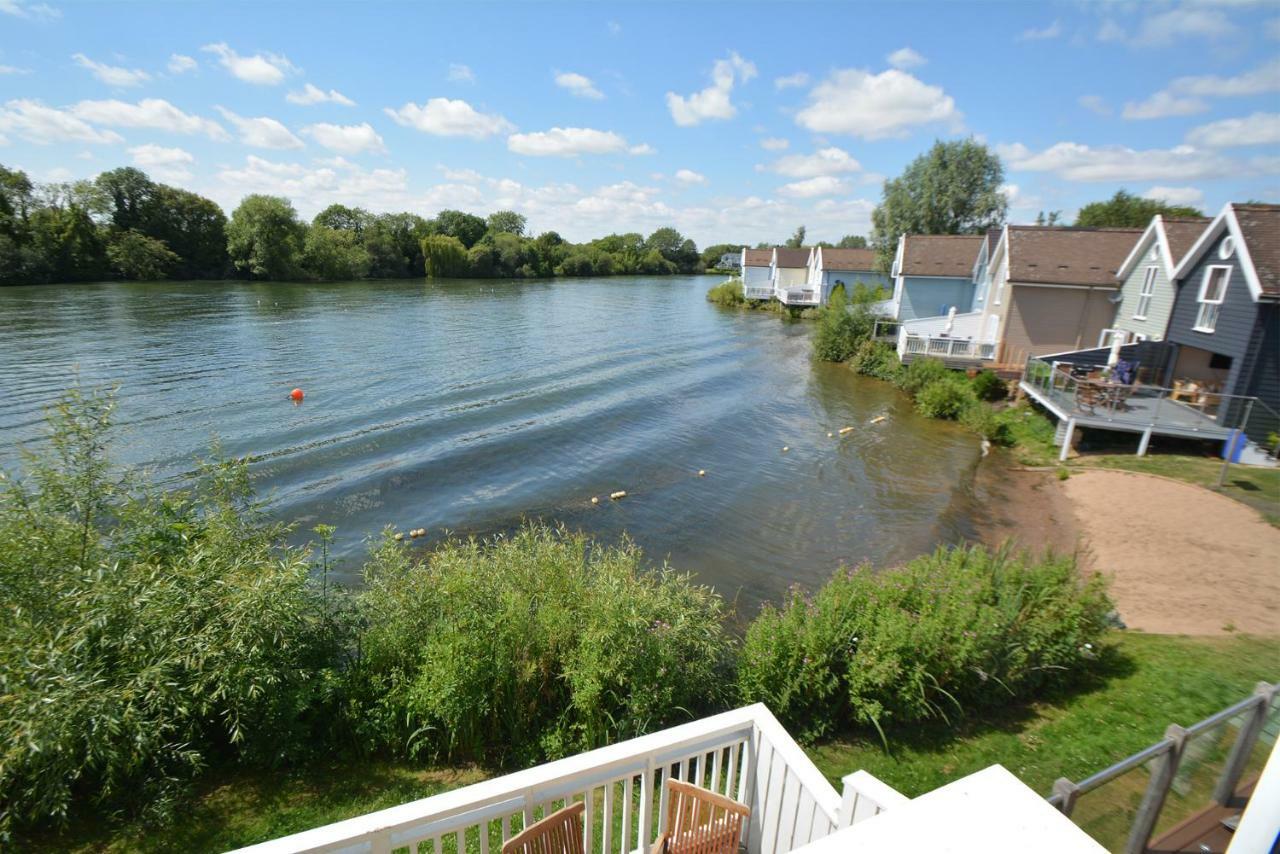 Mallard Lodge Cirencester Εξωτερικό φωτογραφία