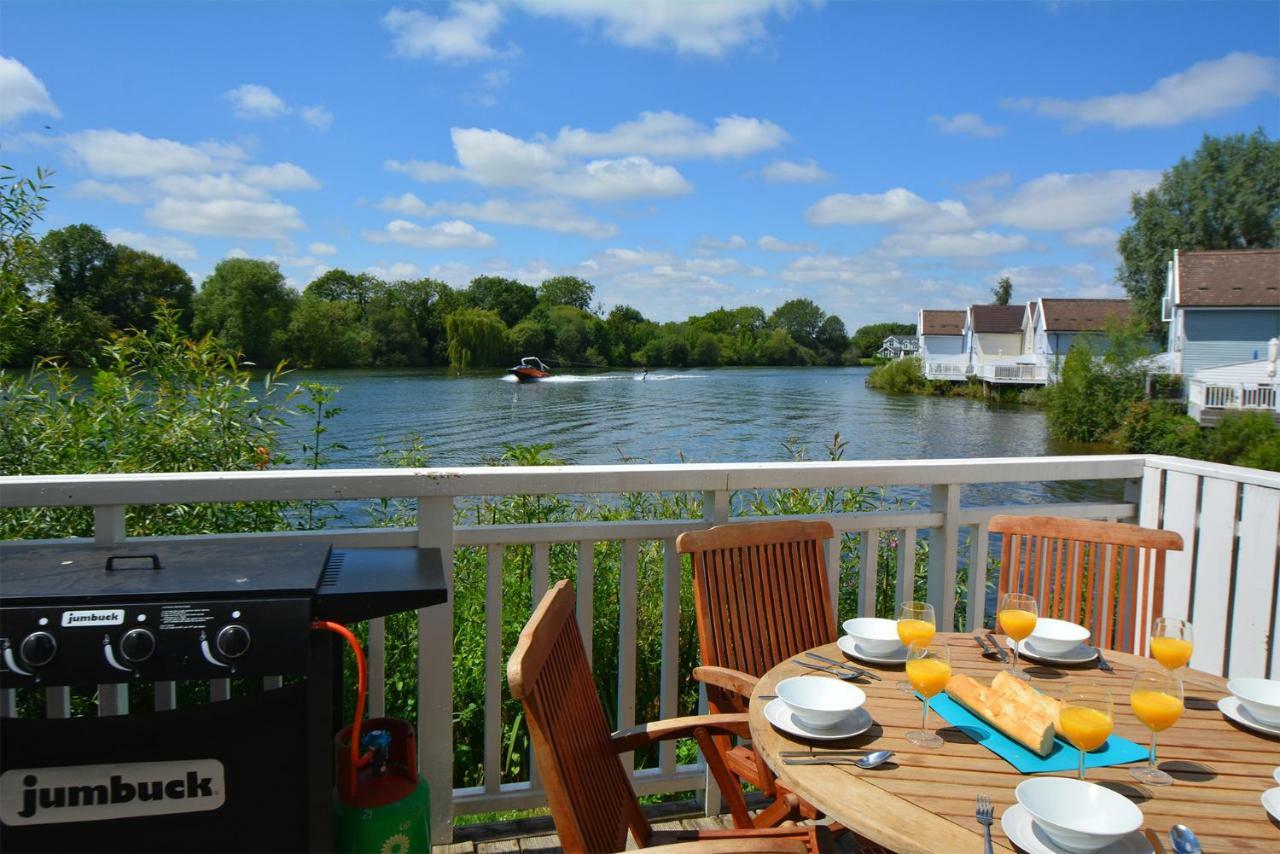Mallard Lodge Cirencester Εξωτερικό φωτογραφία